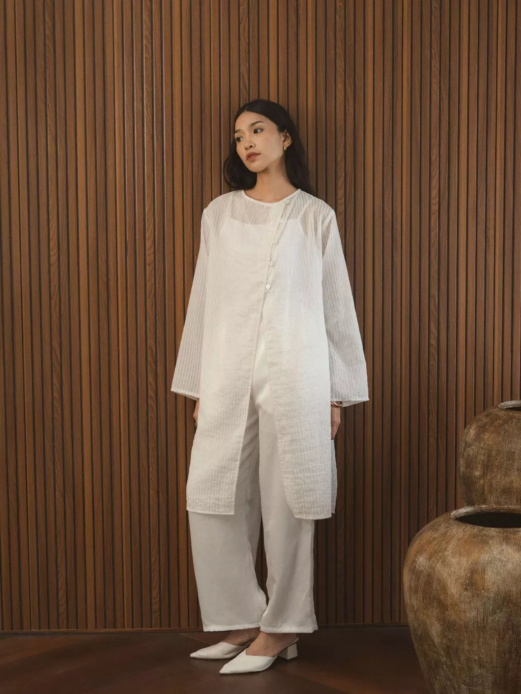 Kalyana Tunik White - Monday To Friday