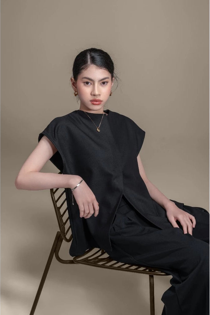 Nala Blouse Black - Kajuaruna