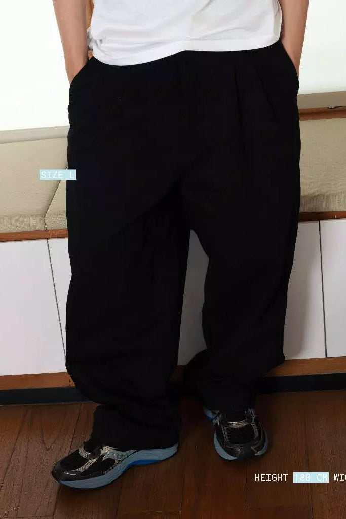 Two Tucked Barrel Pants Black - Nature Of Mind