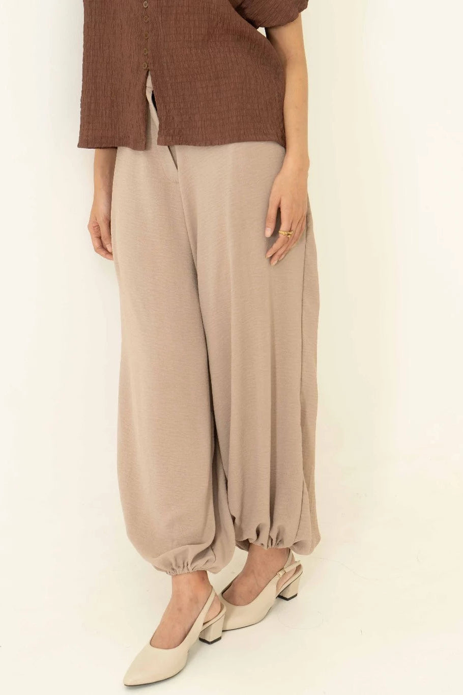 Hagia Pants Beige - Monday To Friday