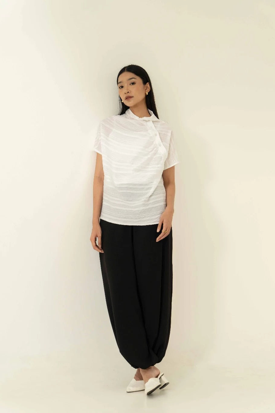 Olla Top White - Monday To Friday