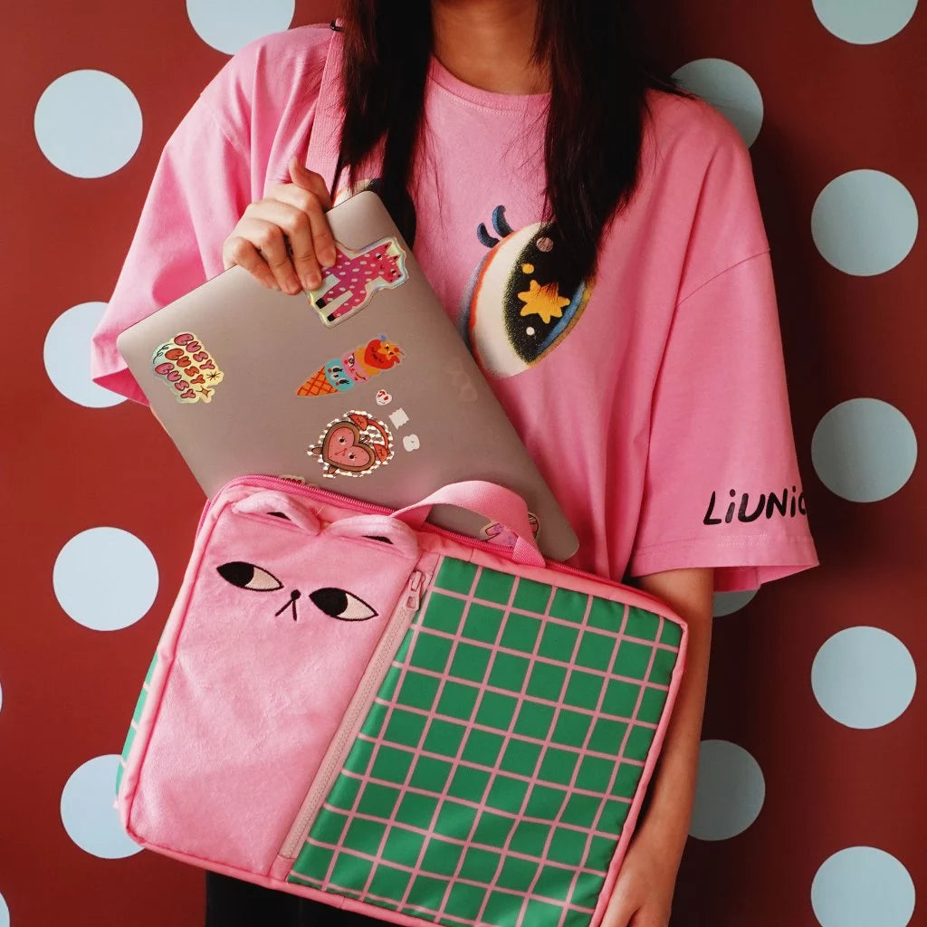 Cosmic Carnival Cat Laptop - Liunic On Things