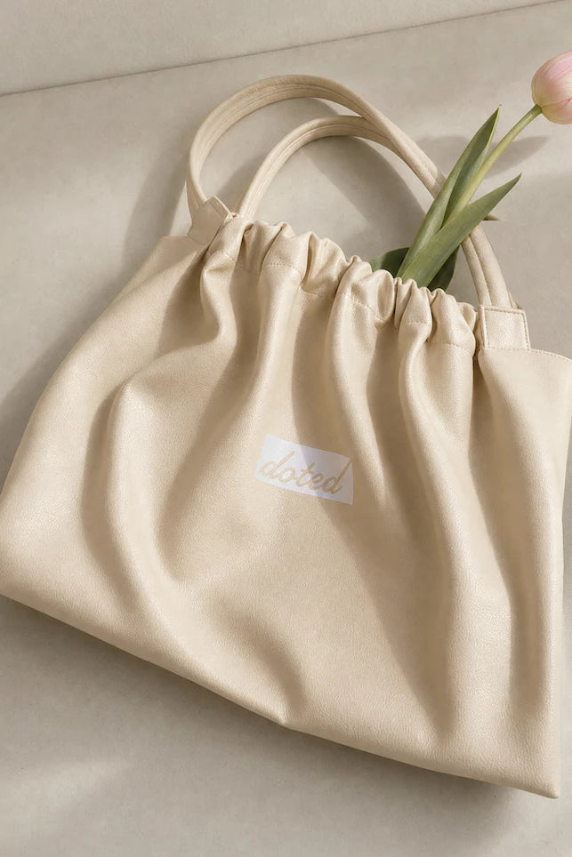 Cadence Medium Powder Bag - Doted Fragments