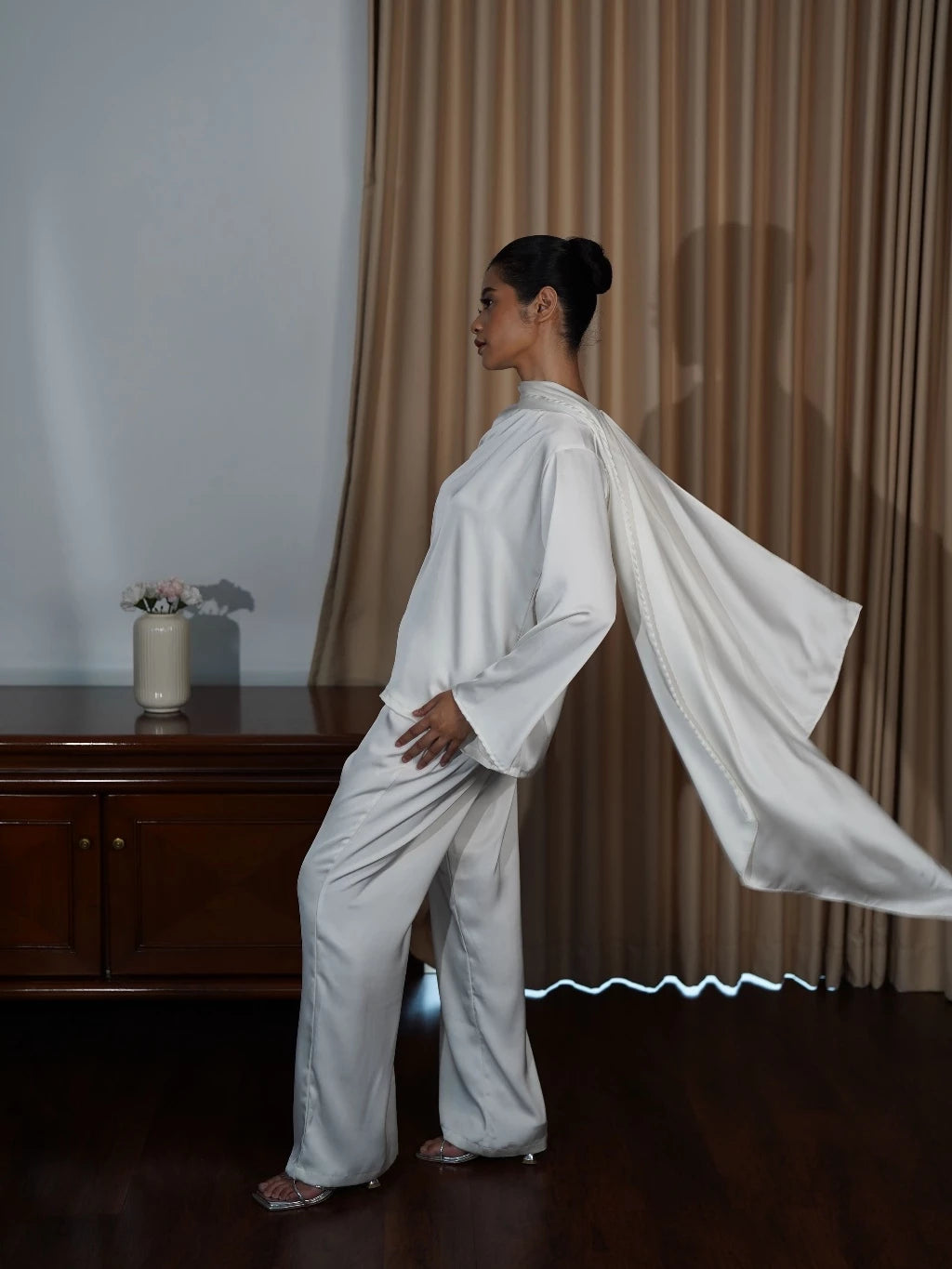 Sola Top Ivory - Jinzu