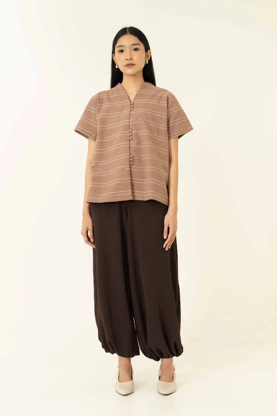 Seraphine Top Brown - Monday To Friday