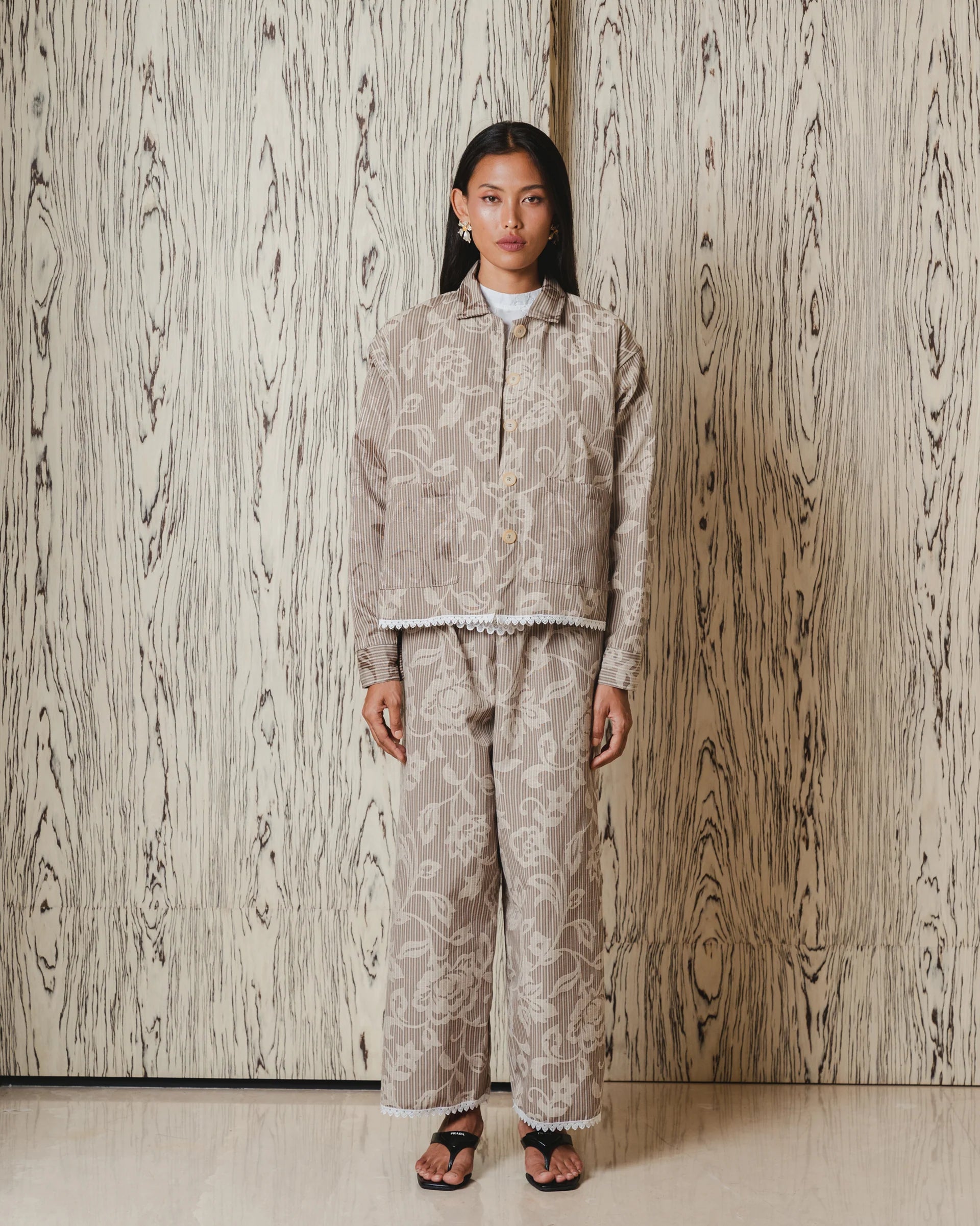 Nairi Jacket Brown - Toko Didiyo