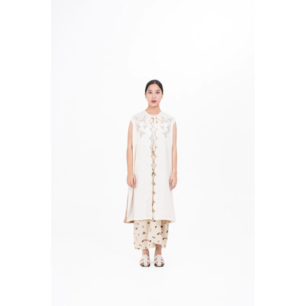 Kala Outer Sleeveless - Damakara