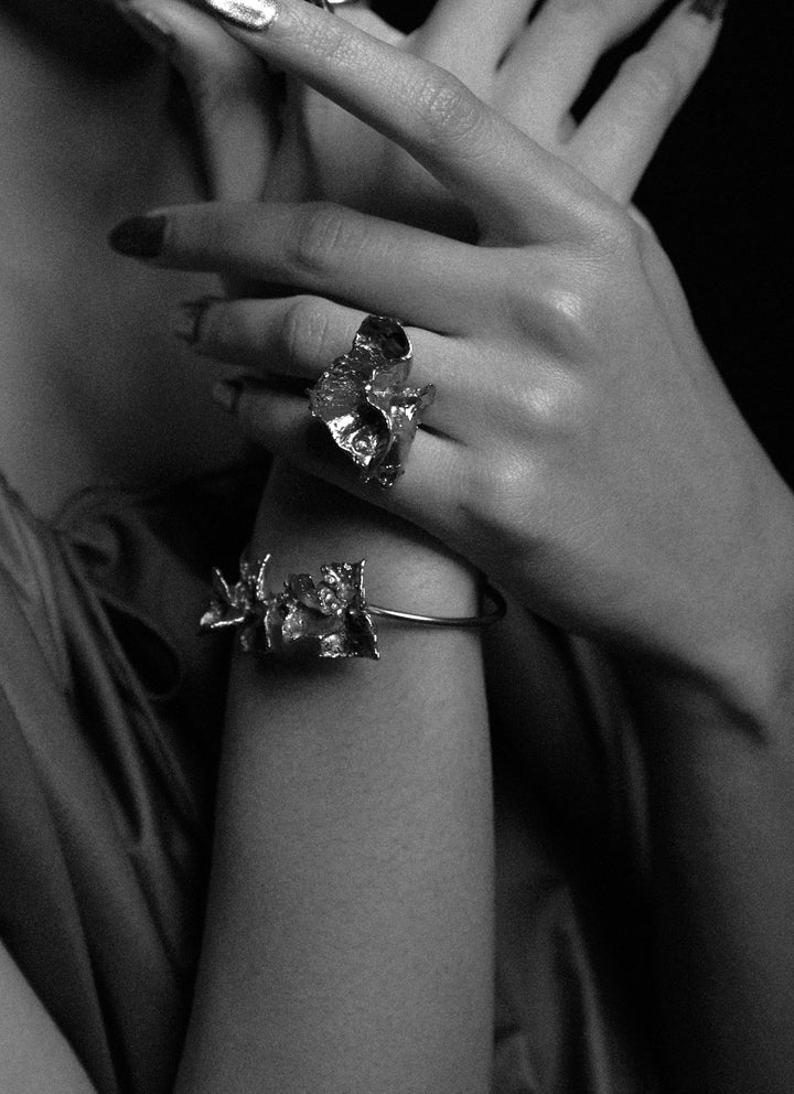​Gugur Ring Silver Big - Gelap Ruang Jiwa